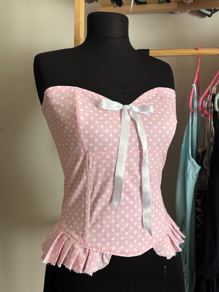Dolly Up • Puantiye Korse