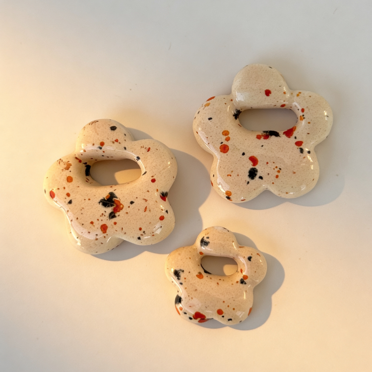 Cream Confetti - Seramik Charm Kolye / Çanta & Pantolon Aksesuarı