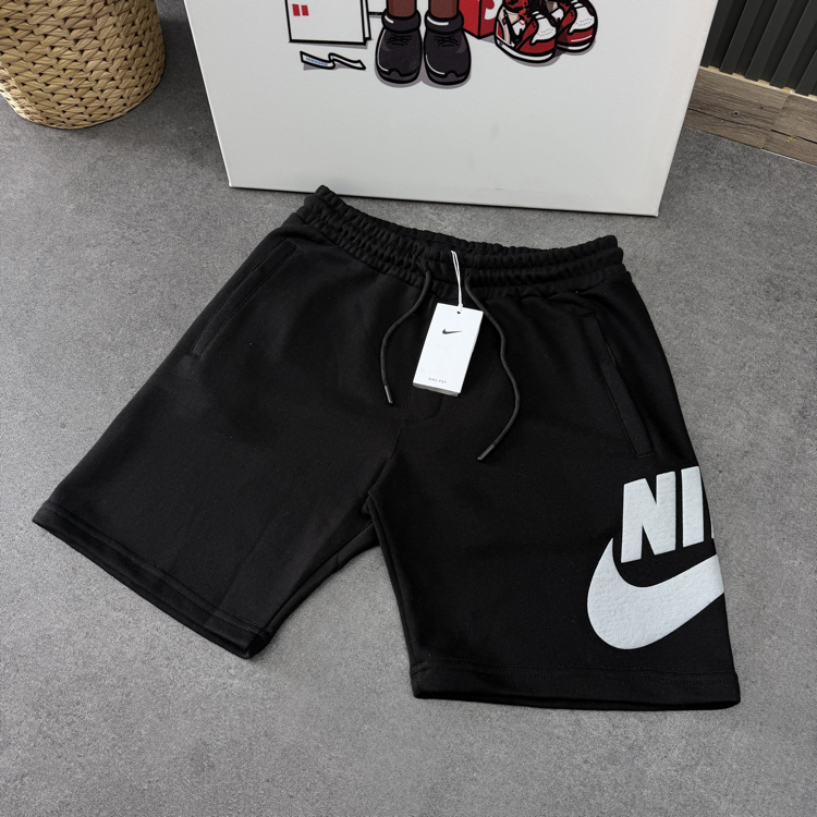 Nike Big Swoosh Logo Şort | Siyah