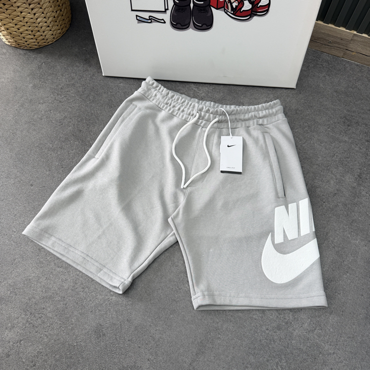 Nike Big Swoosh Logo Şort | Gri