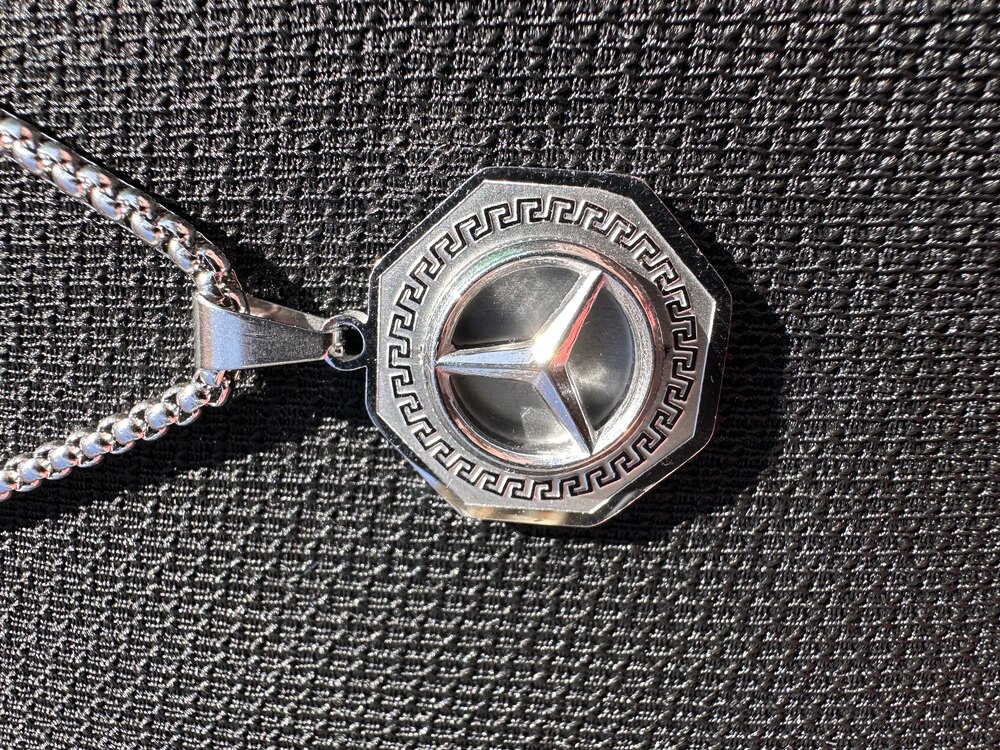 BENZ GÜMÜŞ RENK ÇELİK KOLYE
