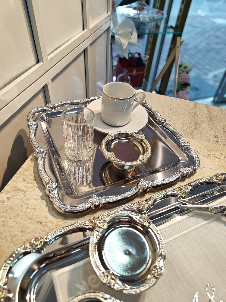 En sevilen nakışlı set