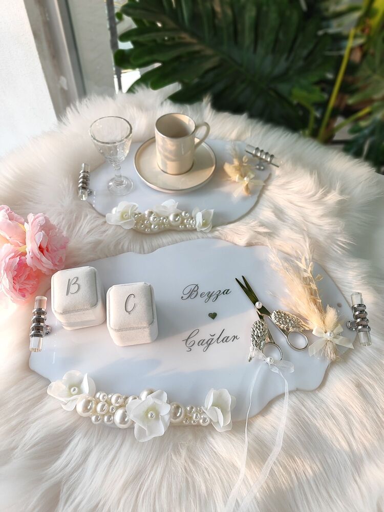 İnci işlemeli lüks set