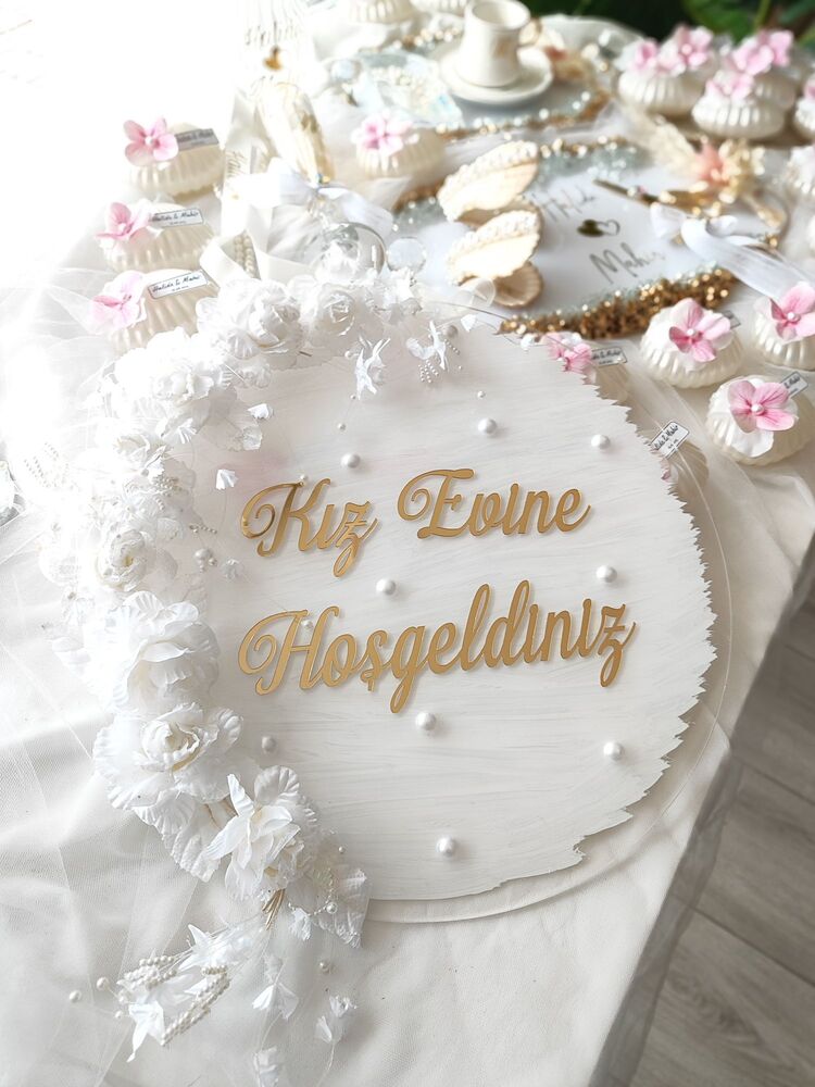 Kız Evine hoşgeldiniz kapı süsü