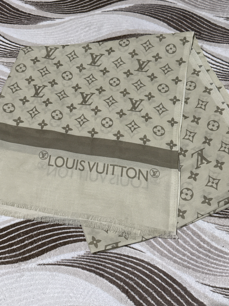LOUIS VUITTON ŞAL (KREM)