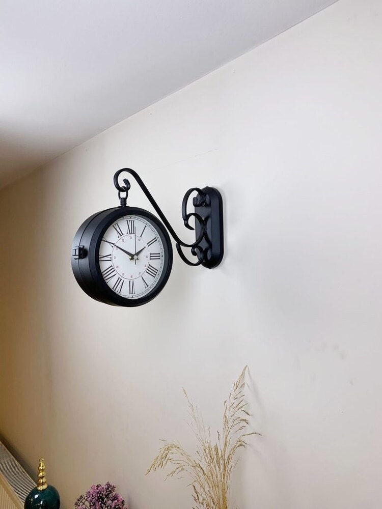 Siyah Metal Modern İstasyon Saati 36×25 cm