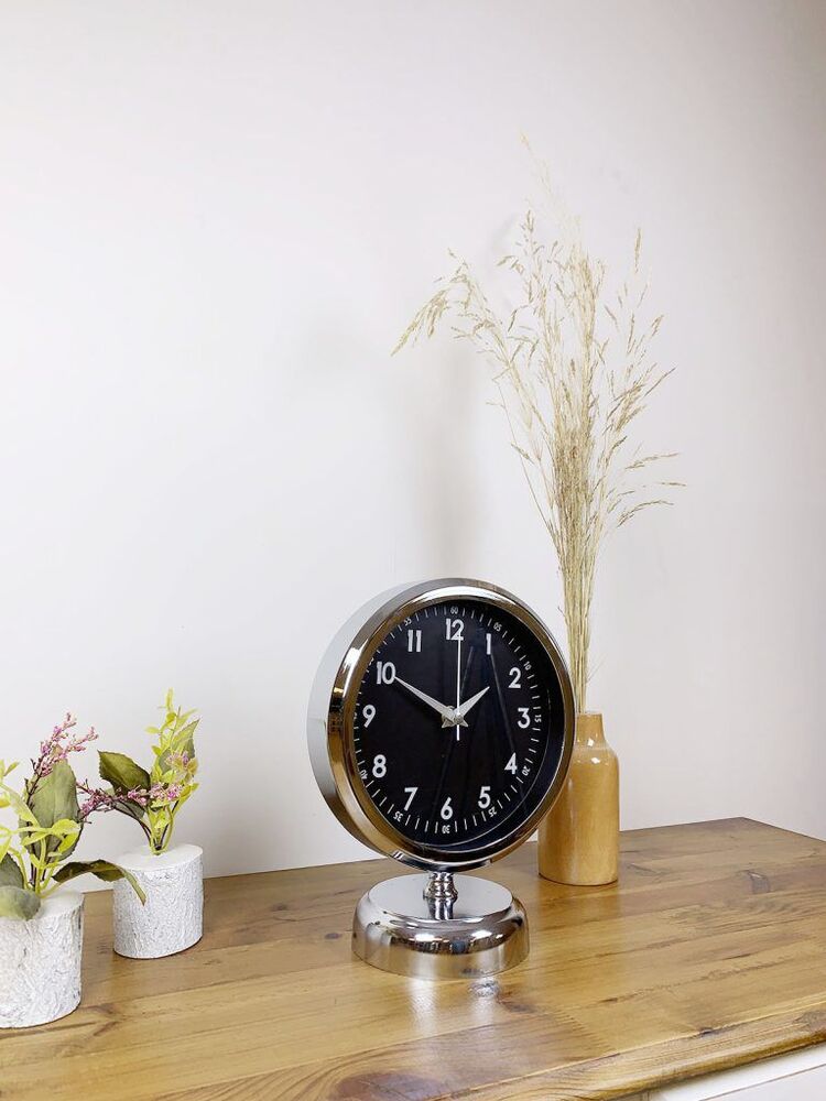 Krom Metal Gece Siyahı Masa Saati 25×20 cm
