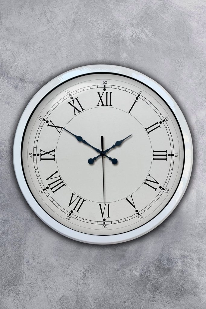 40 cm Beyaz Metal Retro Duvar Saati 