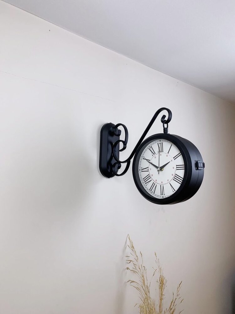 Siyah Metal Modern İstasyon Saati 36×25 cm