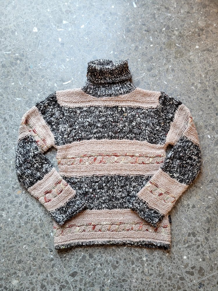 90s striped sweater