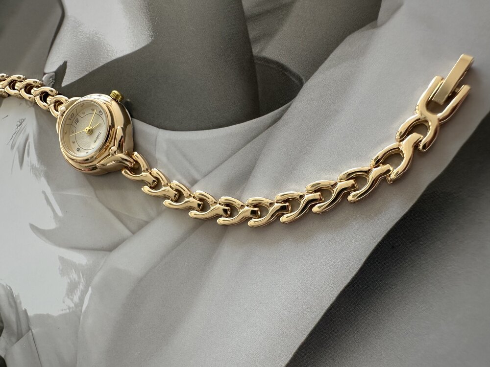 Gold Margot Model Saat