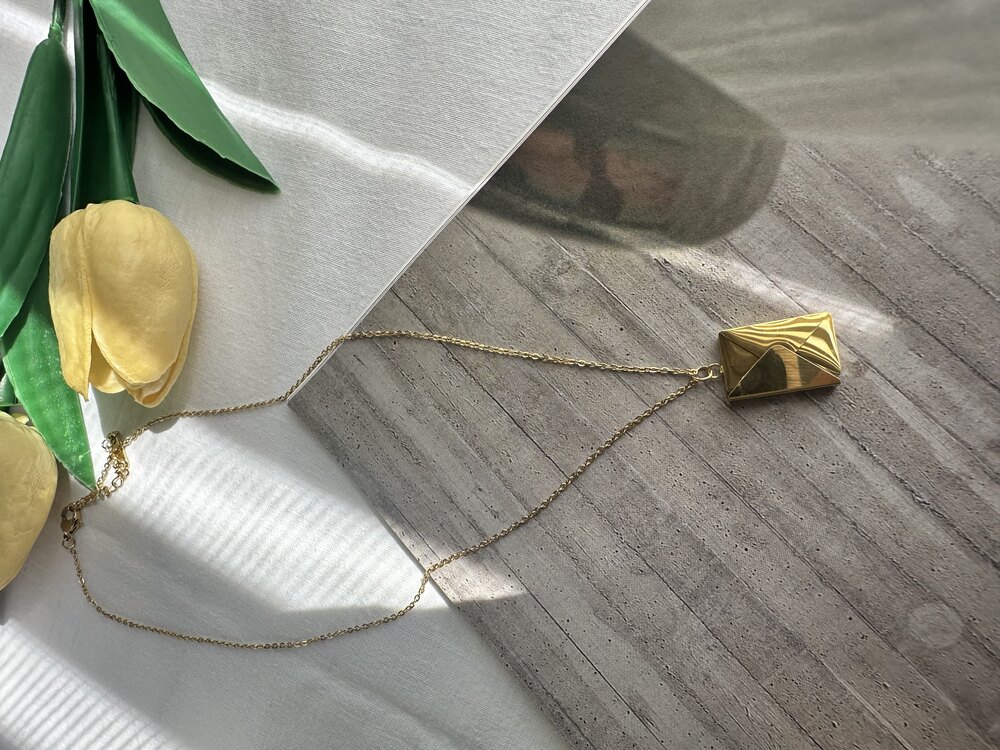 Gold Mektup Kolye | Çelik