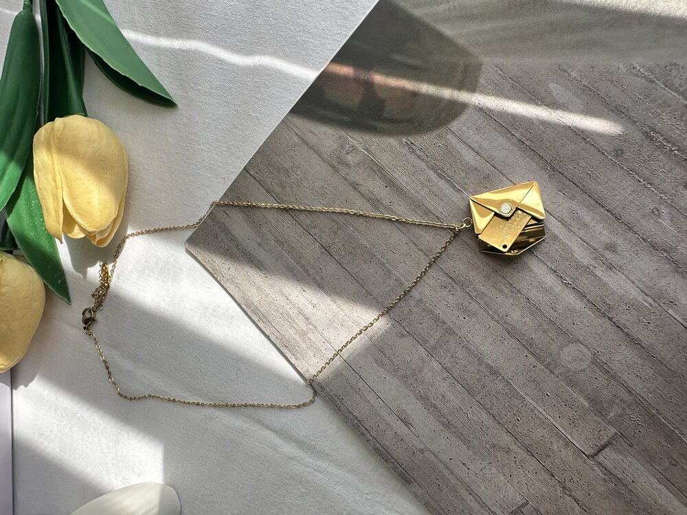 Gold Mektup Kolye | Çelik