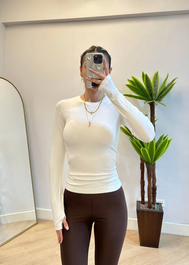 Beyaz parmak geçme detaylı body