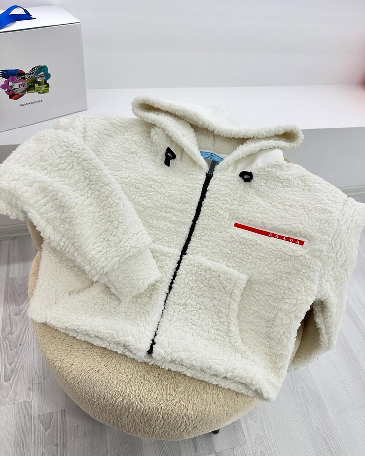 Prada yünlü ceket