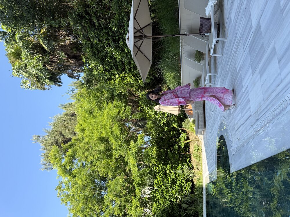 Desenli Yırtmaç Detaylı Pembe Takım