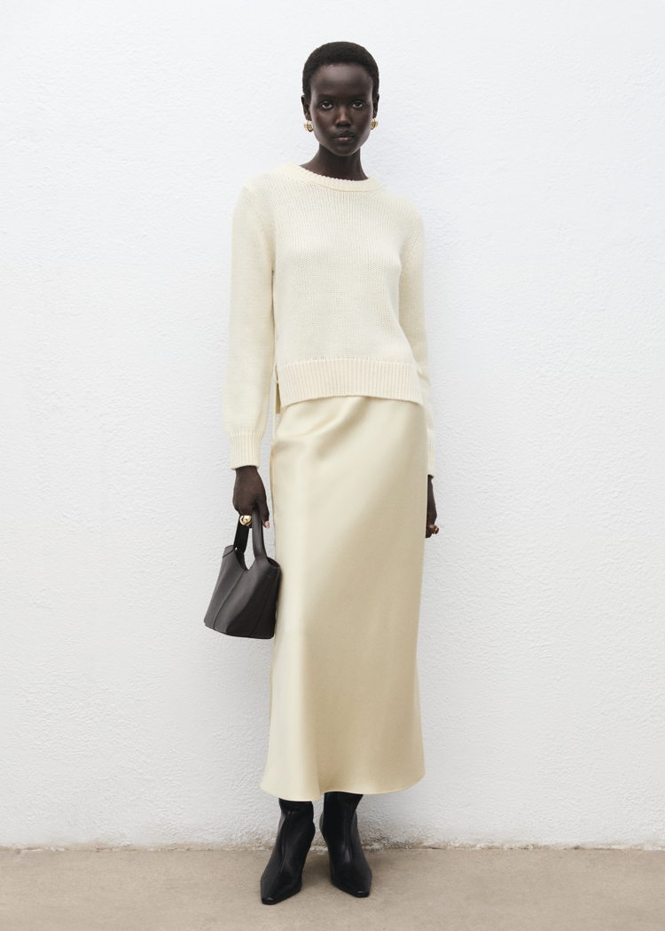 Mango Model Yanları Bağlı Triko Kazak