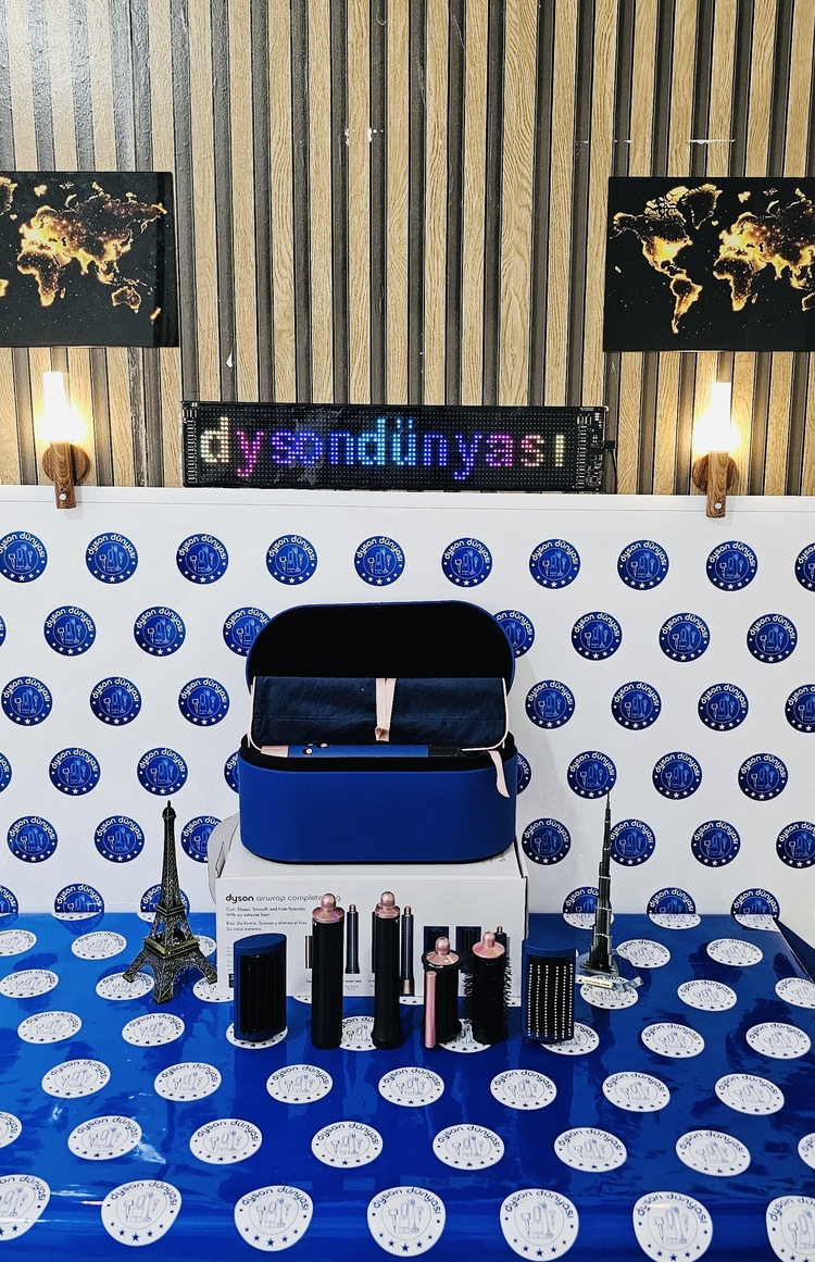 DYSON AIRWRAP PRUSYA MAVİSİ SAÇ MAŞASI