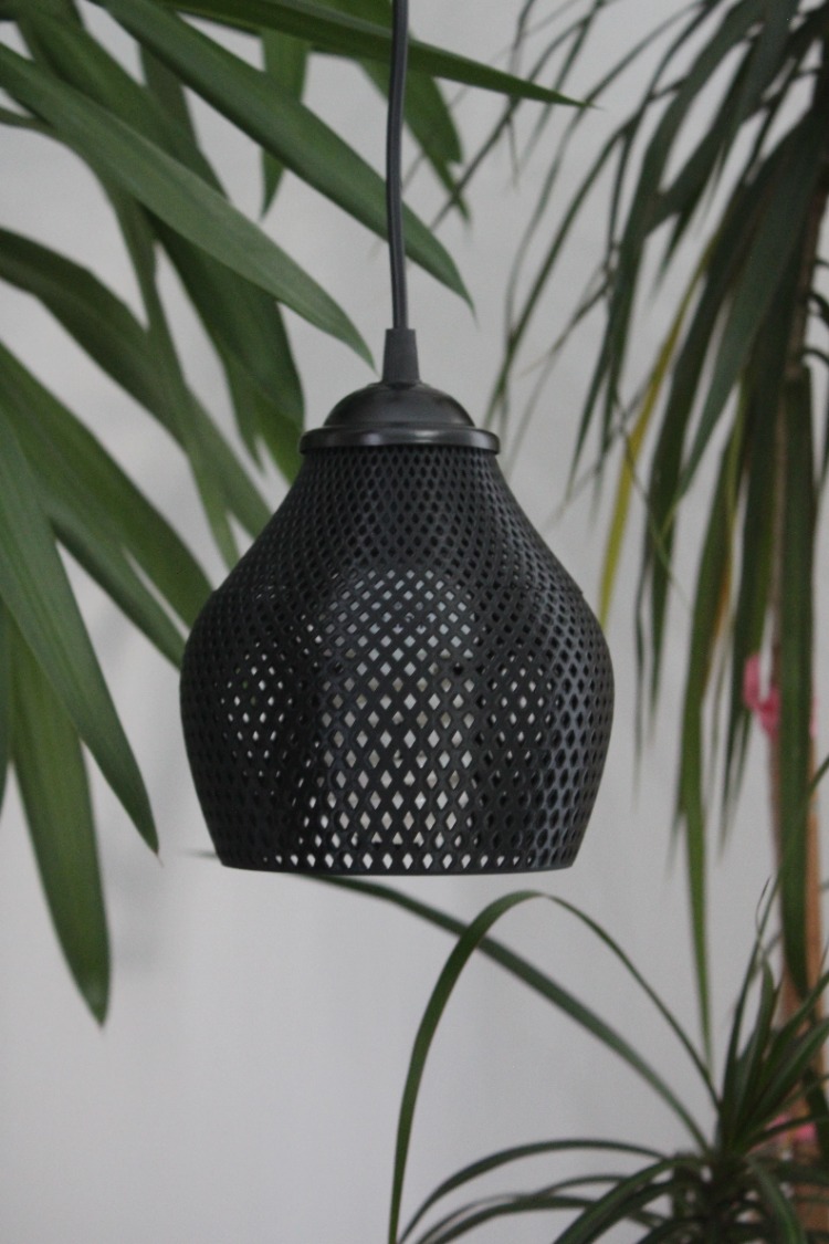 Noir Mesh Sarkıt Lamba | 3D Baskı Dekoratif Aydınlatma