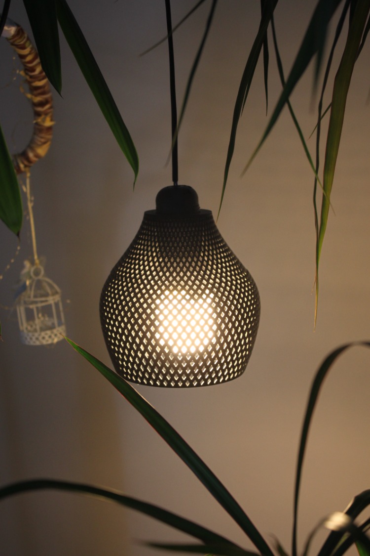 Noir Mesh Sarkıt Lamba | 3D Baskı Dekoratif Aydınlatma