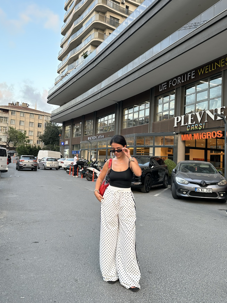 PUANTİYELİ ŞERİTLİ BELİ LASTİKLİ EŞOFMAN ALTI