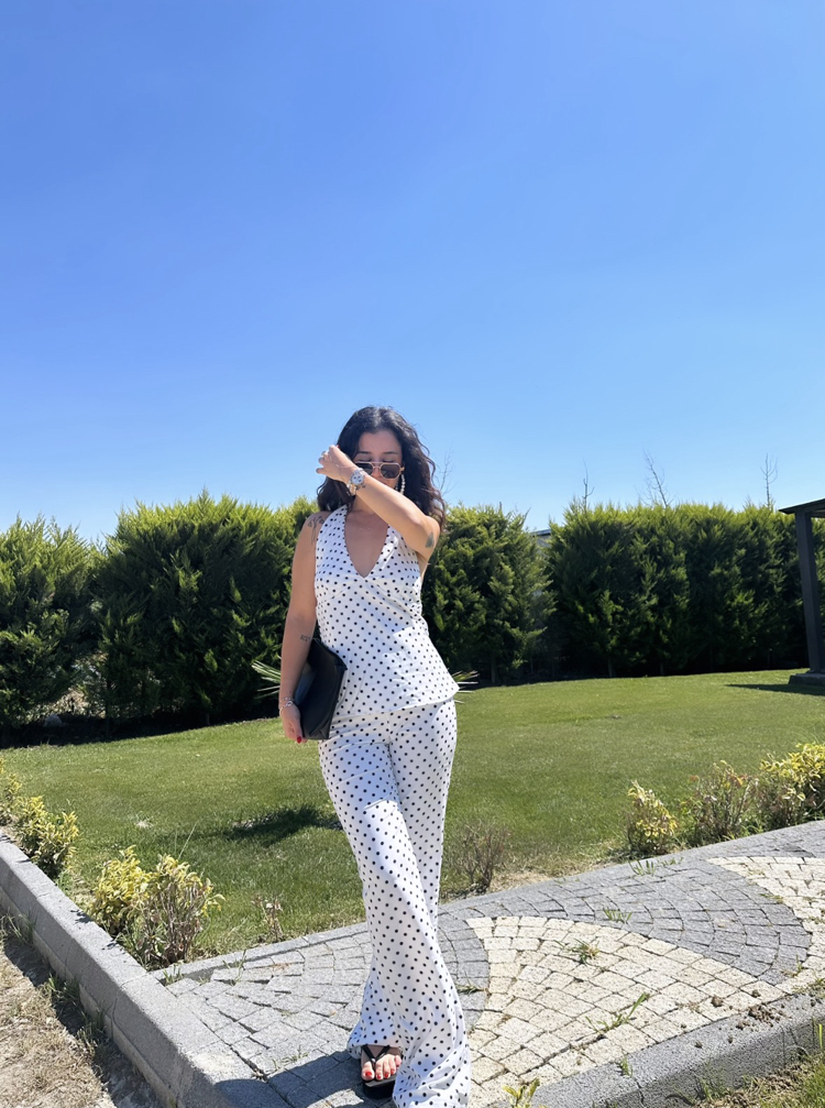 PUANTİYELİ V YAKA BLUZ PANTOLON ALT ÜST TAKIM