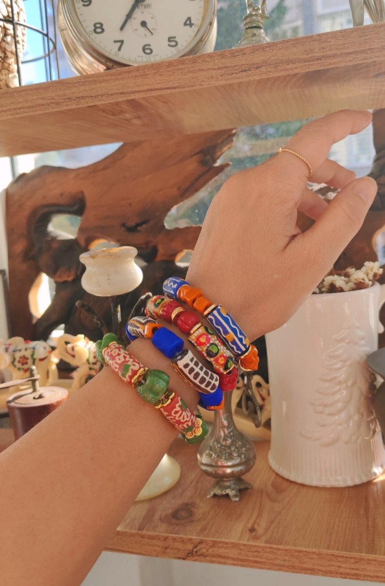 Ghana & Bracelet