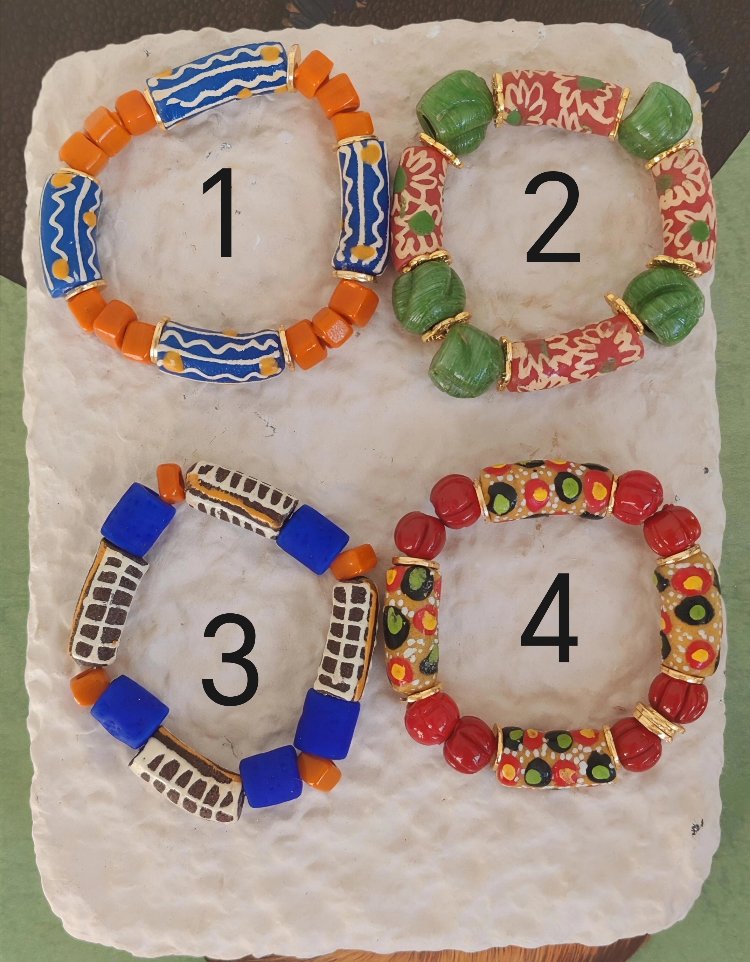 Ghana & Bracelet