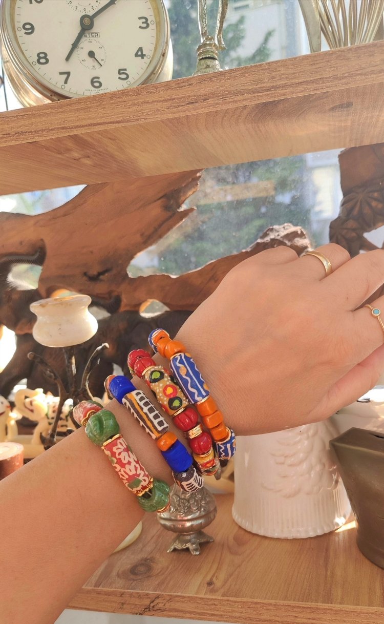 Ghana & Bracelet
