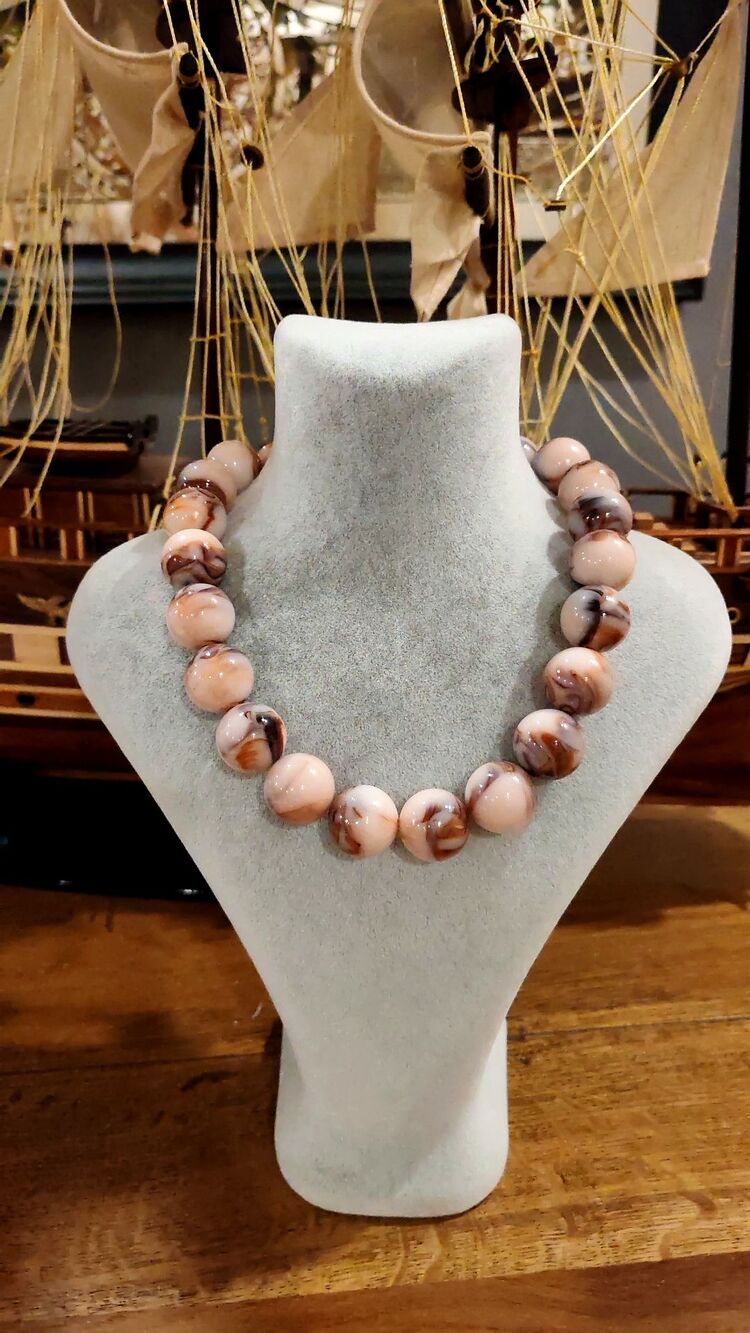 Sütlü Kahve Kırçıllı Kolye