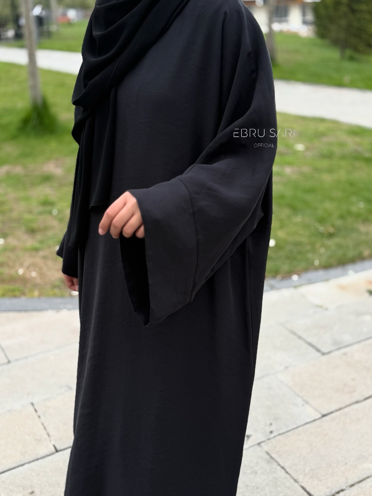 NİSA ABAYA 