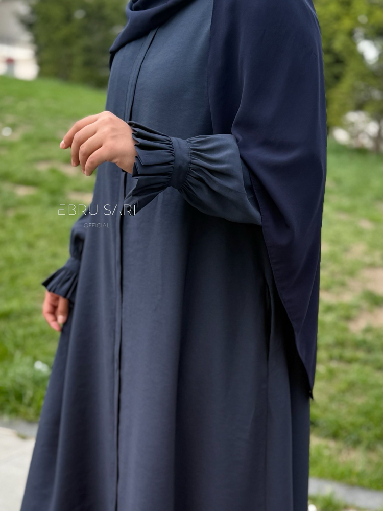 FARAH FERACE 
