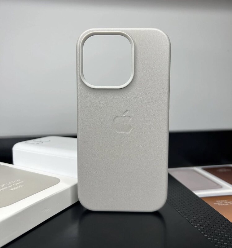 Apple MagSafe Özellikli Deri Kılıf - Naturel Titanyum