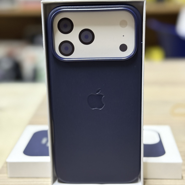İPhone Deri Megsafe Case Lacivert