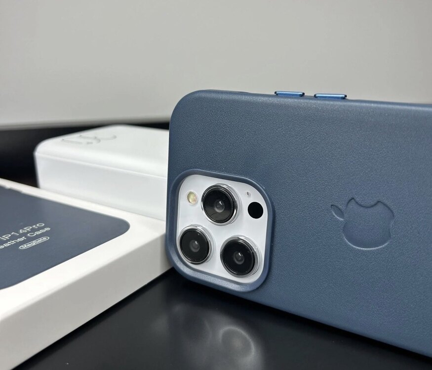 Apple MagSafe Özellikli Deri Kılıf - Baltık Mavisi