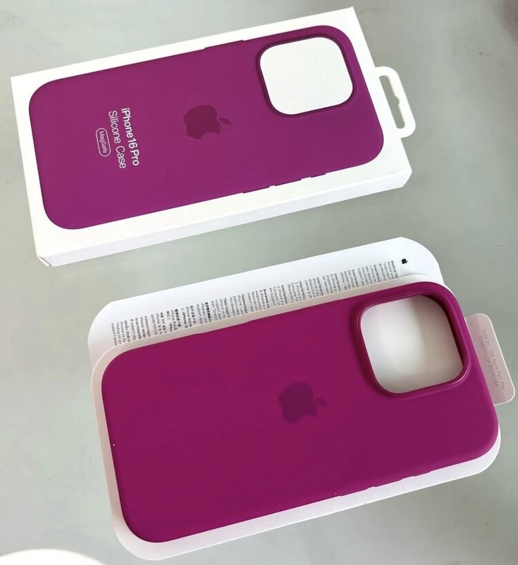 İPhone MagSafe Özellikli Slicon Kılıf-Fuşya