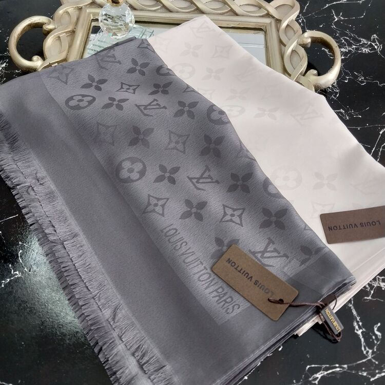 luis Vuitton ithal ipek şal  antrasit 