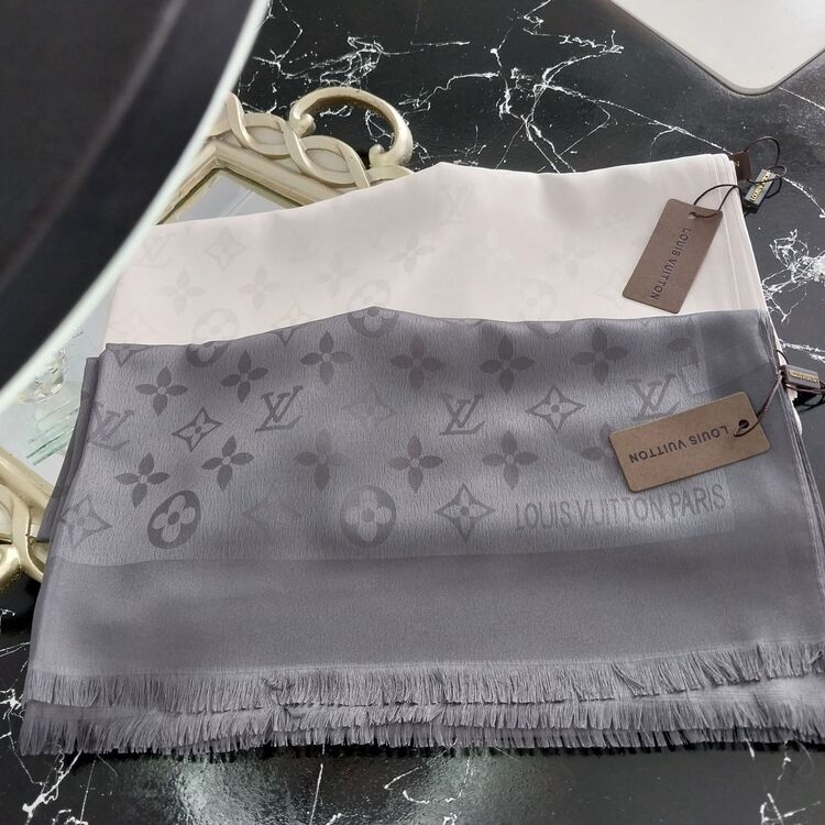 luis Vuitton ithal ipek şal  antrasit 
