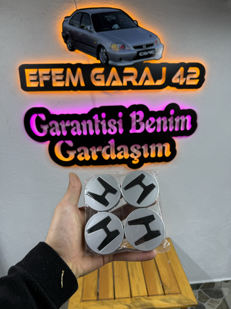 Siyah jant göbeği