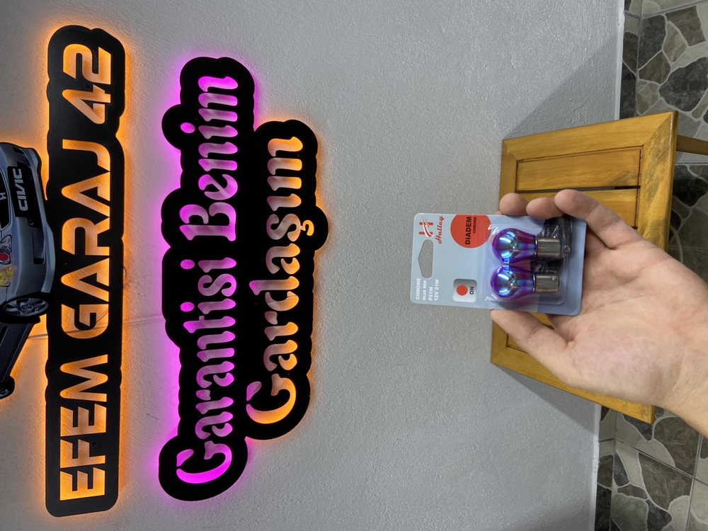 93 tek duy halley Diadem (kırmızı )