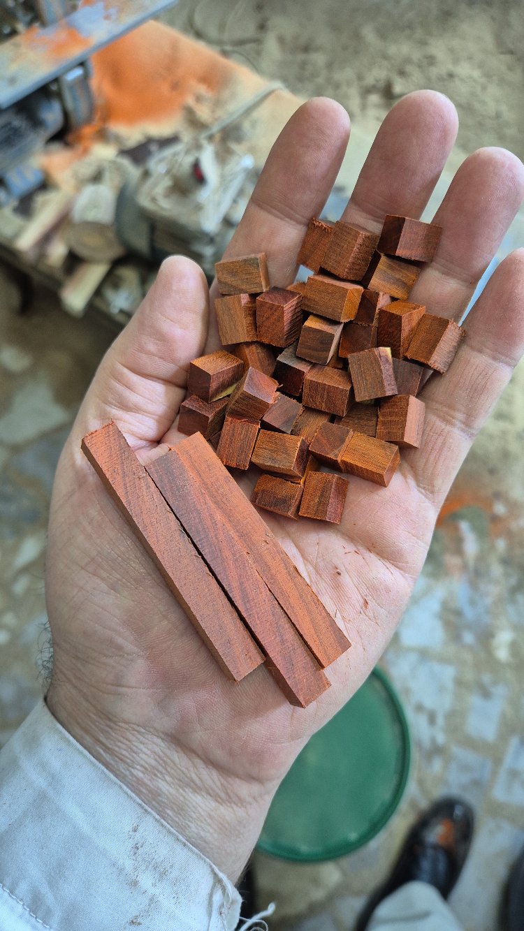 REDSANDALWOOD KIZIL ABANOZ