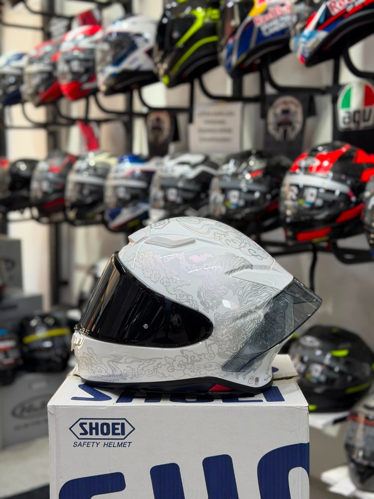 SHOEİ Z8 Beyaz Desenli