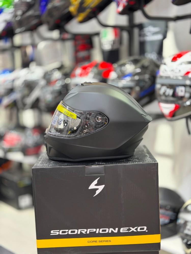 Scorpion EXO 391 Kapalı Motosiklet Kaskı Mat Siyah