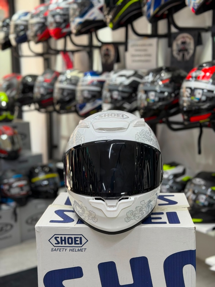 SHOEİ Z8 Beyaz Desenli