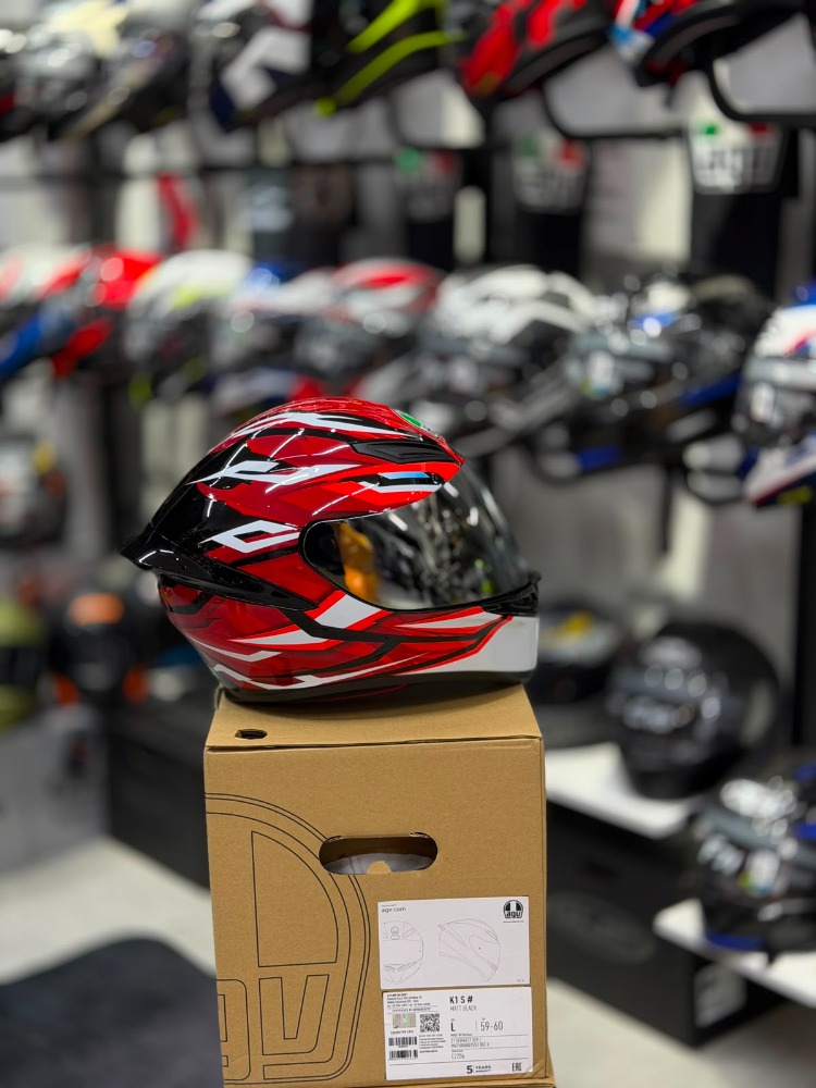 Agv K1 S Lion Black Red White Configuration Kapalı Kask