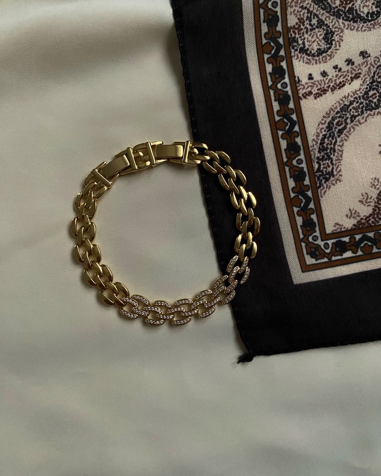 Gold Taşlı Zincir Bileklik