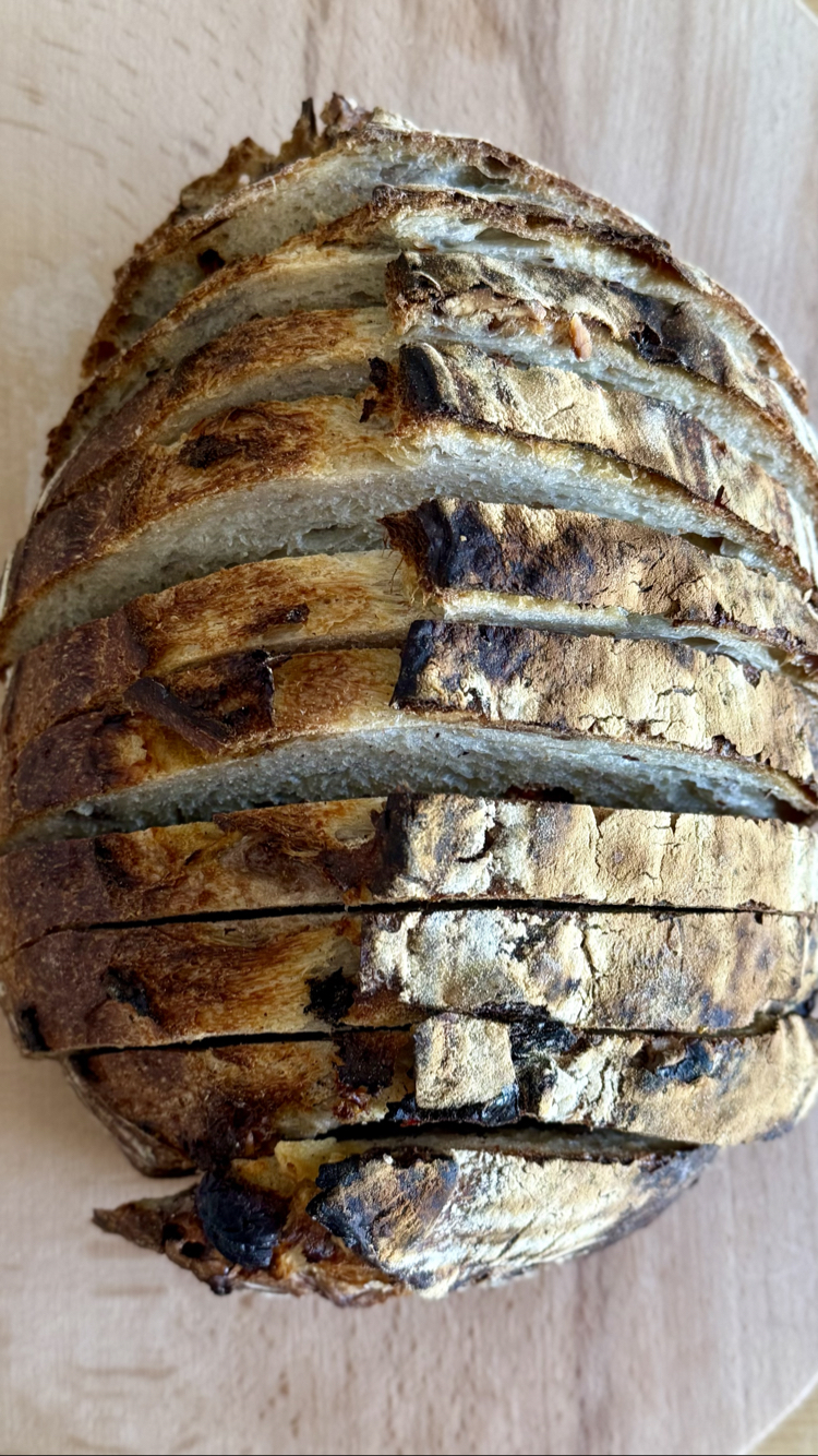 930g %100 Ekşi Mayalı Kuru Domatesli Cevizli 