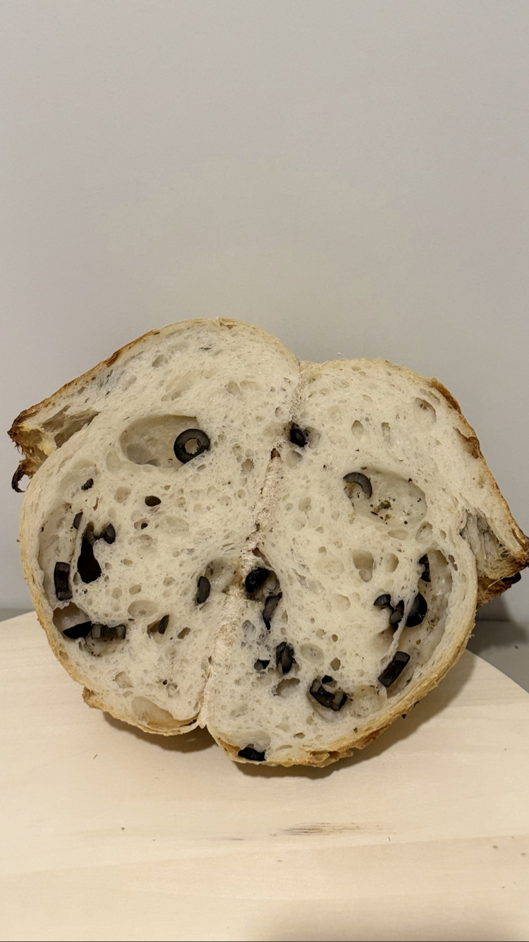 930g %100 Ekşi Mayalı Zeytinli Kekikli