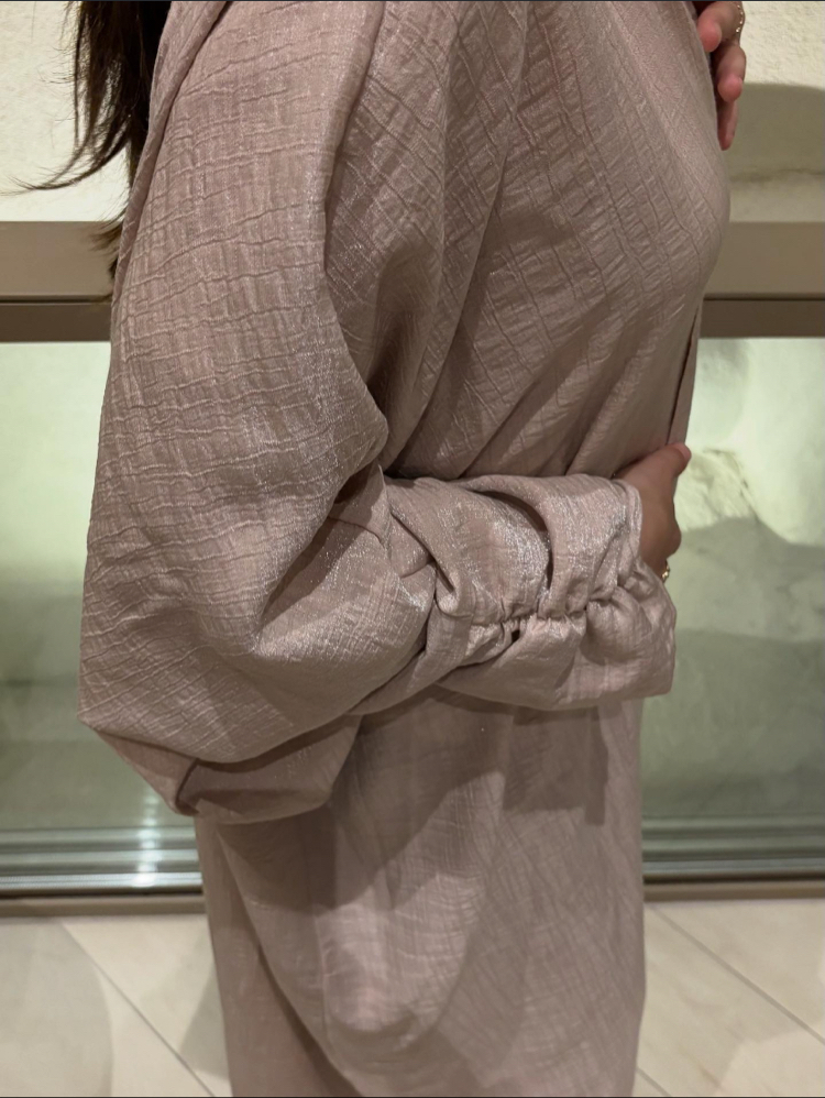 kolu kıvrımlı beige elegance