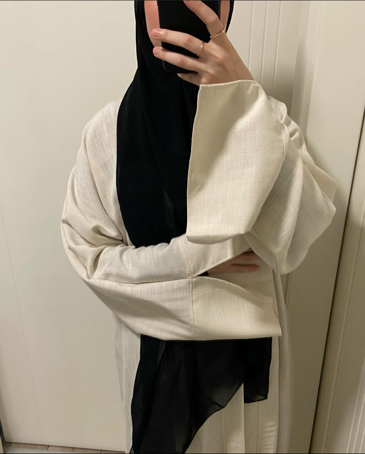 ekru yırtmaçlı abaya